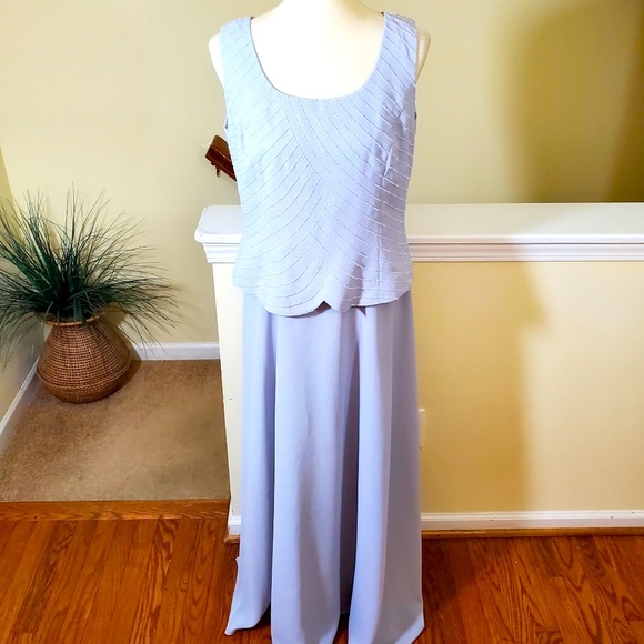 Karen Miller Embellished Formal Dress - Picture 4 of 16